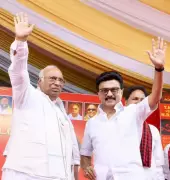 MK Stalin Slams PM Modi for Misusing Govt Platforms in Krishnagiri Rally