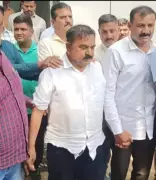 Mumbai Consultant Files Rs 8.8 Crore Extortion Case Against Astrologer Kharat
