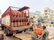 Over 5.18 Lakh Domestic LPG Cylinders Delivered on April 25: Ministry