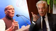 Pakistan's Defence Minister Khawaja Asif Threatens to Target Kolkata in Response to India