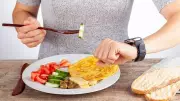 Study: Timely Meals Prevent Metabolic & Musculoskeletal Issues in Women