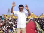 Tamil Nadu Politicians Battle Scorching Heat with Unique Dietary Strategies During Campaigns