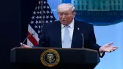 Trump Threatens New Military Strikes on Iran if Diplomatic Talks Collapse