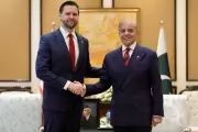 US and Iran Engage in Ceasefire Talks Amid Regional Tensions