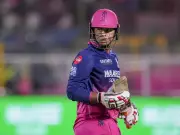 Vaibhav Sooryavanshi Smashes 4 Sixes in Over Against Praful Hinge in IPL 2026