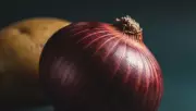Why You Should Never Store Onions and Potatoes Together