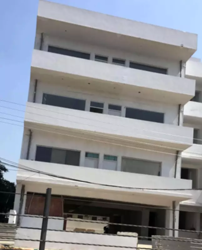 1,137 Gurgaon S+4 Buildings Face Action for Parking Violations
