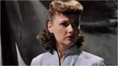 Ann Robinson, 'War of the Worlds' Actress, Dies at 96