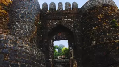Battle of Sinhagad: Tanaji Malusare's Sacrifice and the Legend of the Monitor Lizard