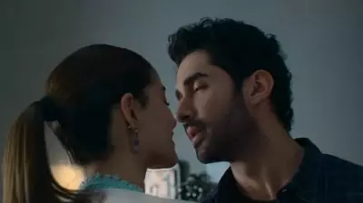CBFC Cuts 96 Seconds of Kissing Scenes from 'Chand Mera Dil'