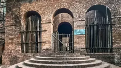 Clive House in Kolkata: A 200-Year-Old Testament to Colonial and Ancient History