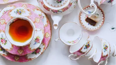 Cranberry Tea: A Natural Remedy for UTIs and Overall Health