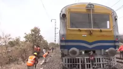 Five Railway Staff Injured as Van Overturns in Madhya Pradesh