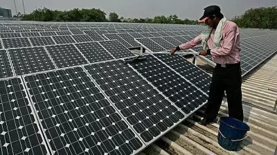 India adds record 44 GW solar power, total capacity reaches 150 GW