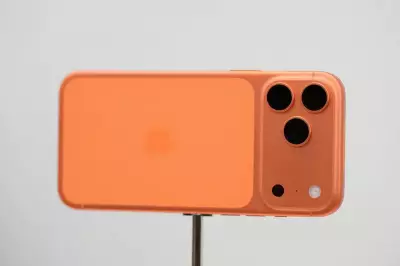 India Smartphone Market Splits Between Premium and Budget 5G Devices