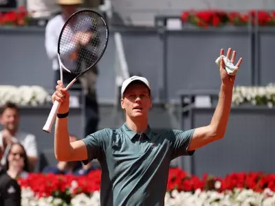 Jannik Sinner on Brink of Italian Open History Before Rain Suspends Semi-Final