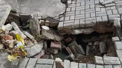 Kalyan Nagar Footpath Collapse Raises Safety Fears Ahead of Monsoon in Bengaluru