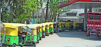 Karnataka Auto, Taxi Operators Seek Aid Amid LPG Crisis