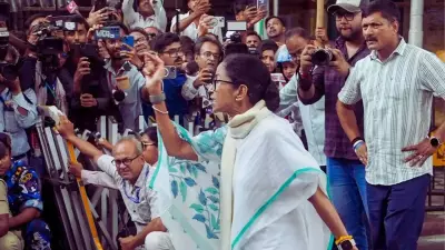 Mamata Camp at EVM Strongroom, BJP-Trinamool Clash in Kolkata