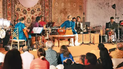 Mehfils with Gaddas and Gajras Make a Comeback in Modern India
