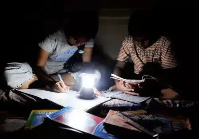 Mumbai Western Suburbs Hit by Frequent Power Outages, Residents Allege Neglect
