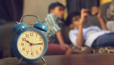 Navigating Digital Independence: A Core Parenting Challenge in 2026