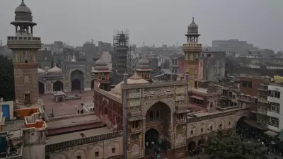 Pakistan Halts Lahore Road Renaming After Extremist Backlash