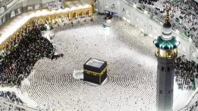 Saudi Arabia Imposes Strict Hajj Penalties: Fines, Deportation for Unauthorized Pilgrims
