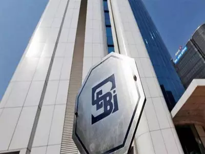 SEBI Targets Finfluencer Misconduct, Freezes Accounts to Protect Retail Investors