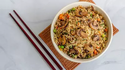 Soy and Mushroom Fried Rice: A Light and Comforting Lunch Recipe