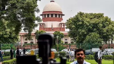 Supreme Court Refers UAPA Bail Delay to Larger Bench, Avoids Remarks on Umar, Sharjeel Case