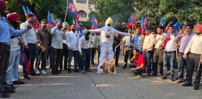 Teachers in Patiala Burn Punjab CM Bhagwant Mann's Effigy Over Non-Academic Duties