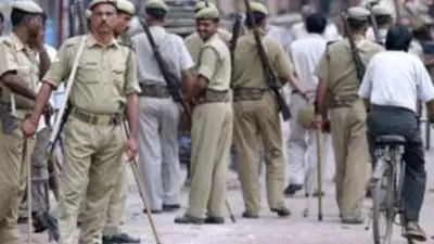 Uttar Pradesh Cyber Fraud Factory Busted in Kheri, 12 Arrested