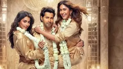Varun Dhawan and Kriti Sanon's Dance Video Goes Viral, Fans Love It
