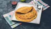5 Easy Fixes to Make Crispy and Non-Sticky Moong Dal Chilla at Home