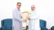 Amit Shah meets Omar Abdullah, discusses restoration of J&K statehood