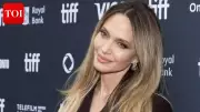 Angelina Jolie Plans Move Overseas, Return to Dating After Kids Turn 18