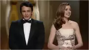Anne Hathaway's Mother Hilariously Corrects Her Posture During 2011 Oscars