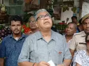 BJP MLA Inspects Salt Lake Market, Flags Unauthorised Structures