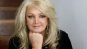 Bonnie Tyler Hospitalized After Emergency Intestinal Surgery in Portugal