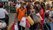 Carrymen Service Goes Viral: Lajpat Nagar Shopping Assistants Carry Bags