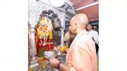 CM Yogi Adityanath Offers Prayers at Baba Vishwanath Temple, Wishes for State Welfare