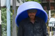 Delhi Sizzles at 46.5°C, Heatwave Alert Extended Till May 26