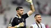 Emiliano Martinez Plays Europa League Final with Broken Finger