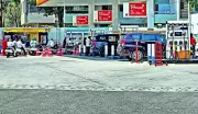 Fuel Price Hike Sparks Political Row in Pune, Opposition Slams Centre
