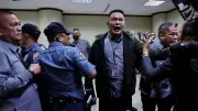 Gunshots Fired at Philippine Senate During Attempt to Arrest Senator
