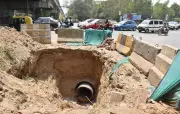 Gurgaon Road Cave-In Near Sukhrali Flyover Due to Water Pipeline Leak