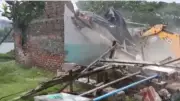 Hooghly Demolition Drive Targets TMC Leaders Amid Political Clash