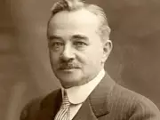 How the 1893 Chicago World Fair Inspired Milton Hershey's Chocolate Empire