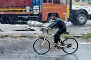IMD Issues Yellow Alert for Heavy Rain in Kerala Districts Till Wednesday